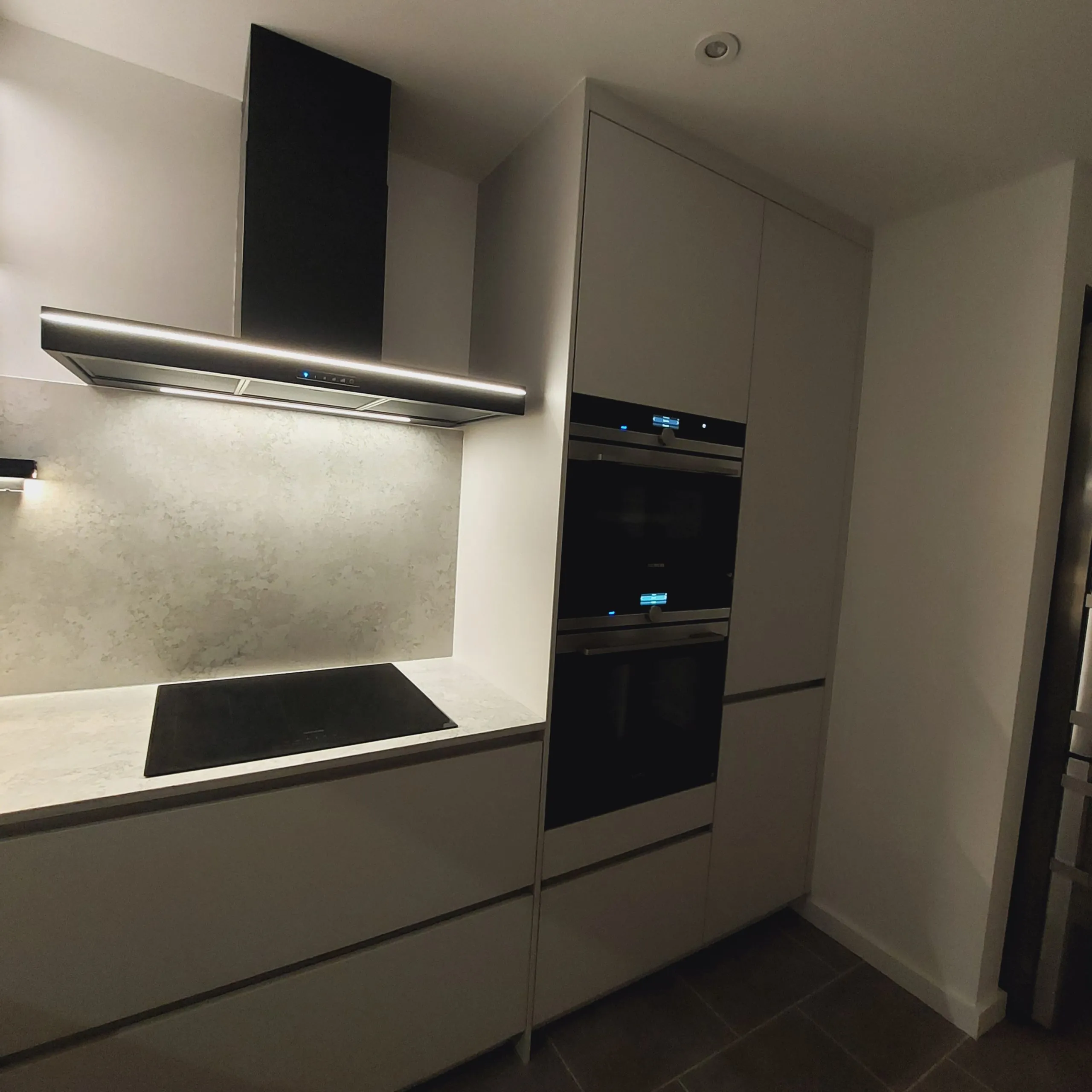 20221025_221454 Royale Installation | Electrical London Oven installer